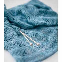 Châles et étoles ajourées au tricot